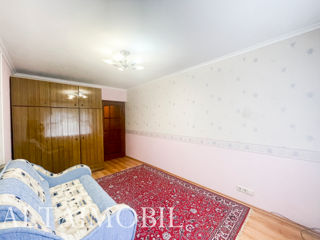 Apartament cu 3 camere, 75 m², Buiucani, Chișinău foto 12