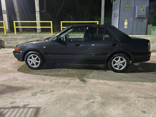 Mazda 323 foto 3