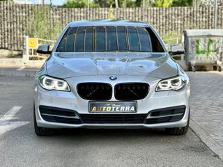 BMW 5 Series foto 4