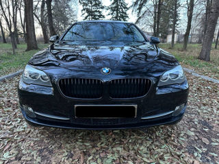 BMW 5 Series foto 3