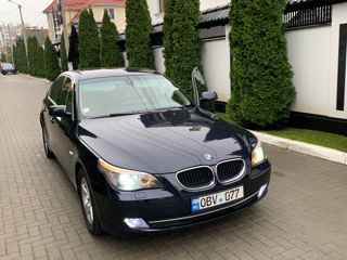 BMW 5 Series foto 7