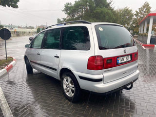 Volkswagen Sharan foto 4