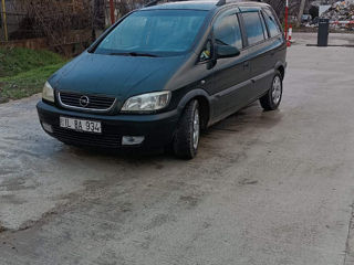 Opel Zafira foto 4