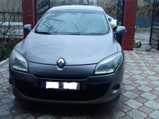 Renault Megane foto 2