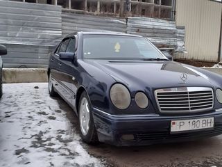 Mercedes E Class foto 4