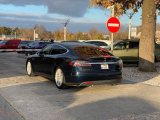 Tesla Model S foto 3