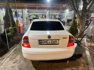 Skoda Superb foto 4