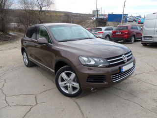 Volkswagen Touareg foto 2