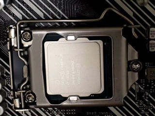 INTEL I7-10700 LGA1200 практически новый foto 4