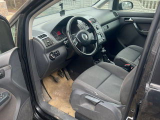 Volkswagen Touran foto 5