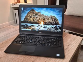 Dell Latitude 5570 (15.6", i5 6440HQ, DDR4 16Gb, NVME 256Gb)