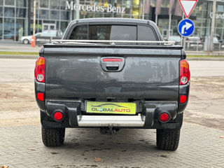 Mitsubishi L200 foto 4