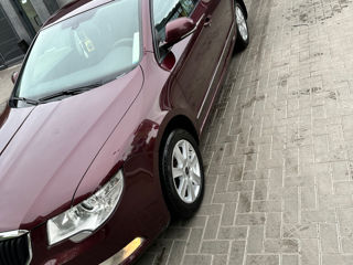 Skoda Superb фото 2