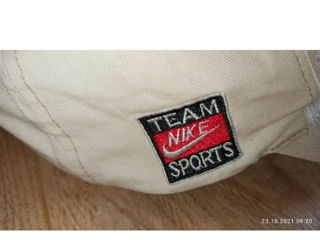 Nike Team Sports Beige  Cream Embroidered Logo Baseball Hat Cap foto 3