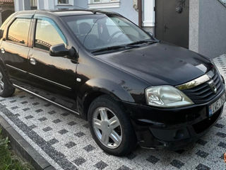 Dacia Logan foto 2