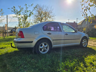 Volkswagen Bora foto 2