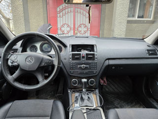 Mercedes C-Class foto 8