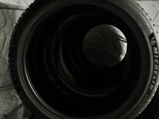 Michelin Pilot Sport 5 235/40/ZR19 foto 2