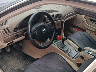 BMW 7 Series foto 10