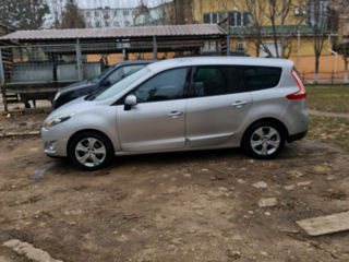 Renault Grand Scenic foto 4