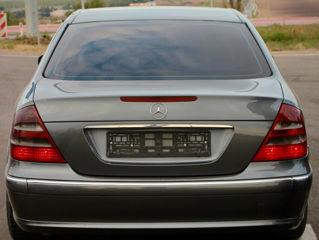 Mercedes E-Class foto 3