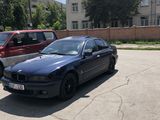 BMW 5 Series foto 6