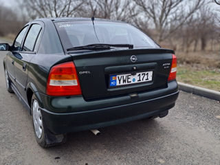 Opel Astra foto 2