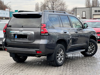 Toyota Land Cruiser Prado foto 3