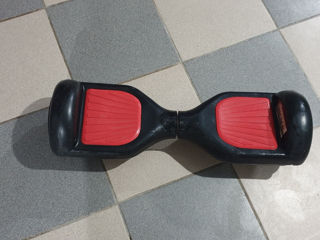 Vind Hoverboard in stare foarte bună lucreaza perfect.