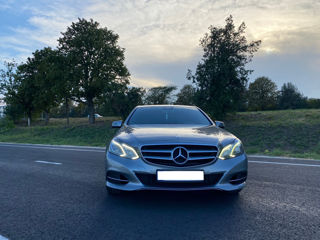 Mercedes E-Class foto 1