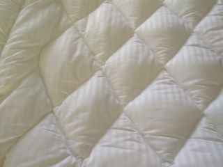 Одеяла стеганные и подушки в ассорттменте/ Plapume și perne de calitate foto 7