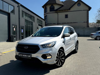 Ford Kuga foto 1