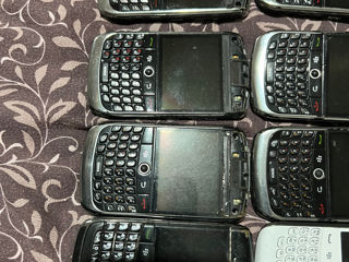 9 telefoane BlackBerry la piese sau restabilire - 200Lei foto 3
