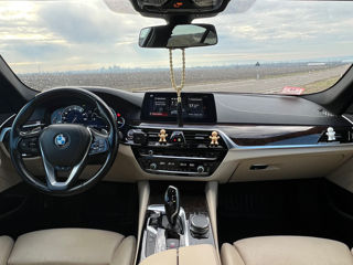 BMW 5 Series foto 8