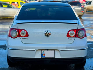 Volkswagen Passat foto 8