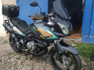 Suzuki V-Strom foto 3