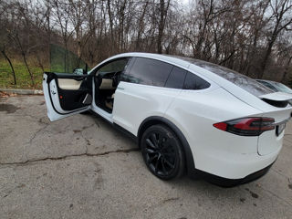 Tesla Model X foto 5