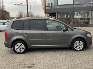 Volkswagen Touran foto 5