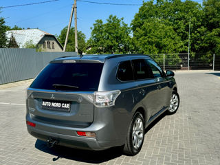 Mitsubishi Outlander foto 4