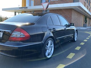 Mercedes E Class foto 7