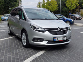 Opel Zafira foto 2