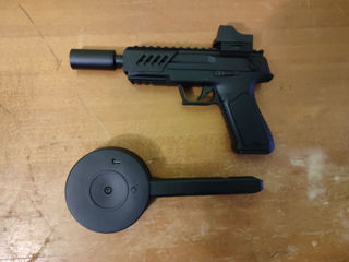 Replica airsoft pistol CM.127 CYMA foto 0