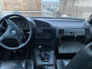 BMW 3 Series foto 7