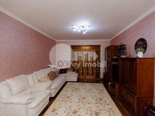 Apartament cu 2 camere, 80 m², Botanica, Chișinău foto 5