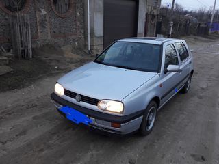 Volkswagen Golf foto 1