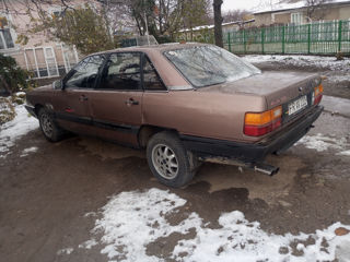 Audi 100 foto 3