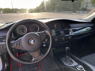 BMW 5 Series foto 6