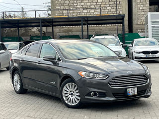 Ford Fusion foto 2