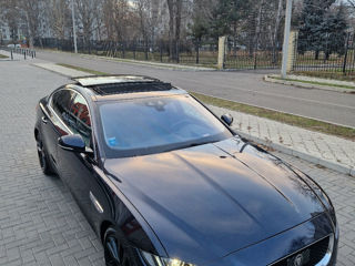 Jaguar XE foto 5