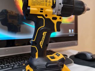 Компактный Ударный Шуруповерт DeWALT DCD805 foto 2